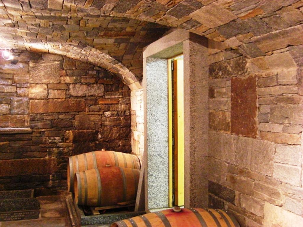 Agriturismo Cantina Carrara Гордола Экстерьер фото